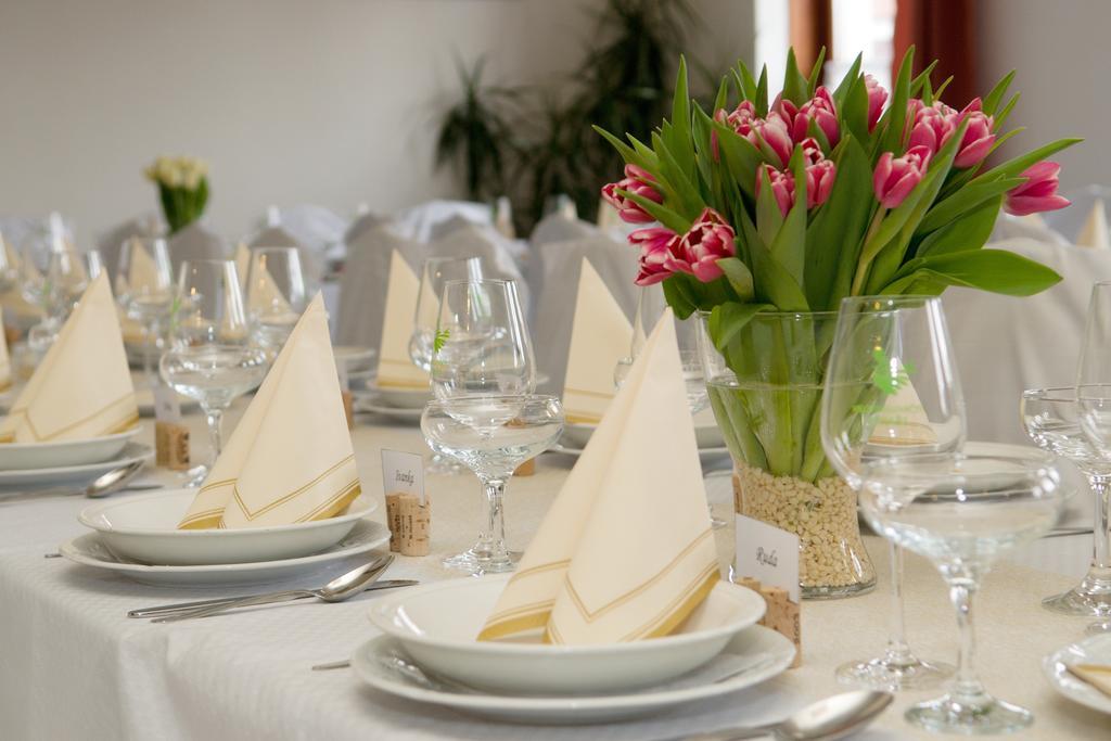 Penzion A Restaurace U Hroznu Velké Bílovice 외부 사진